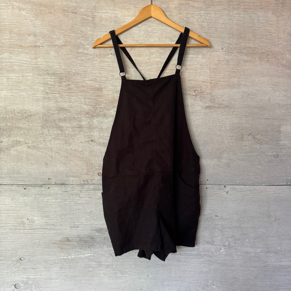 Torrid Size One Black Short Overalls with Adjustable Straps